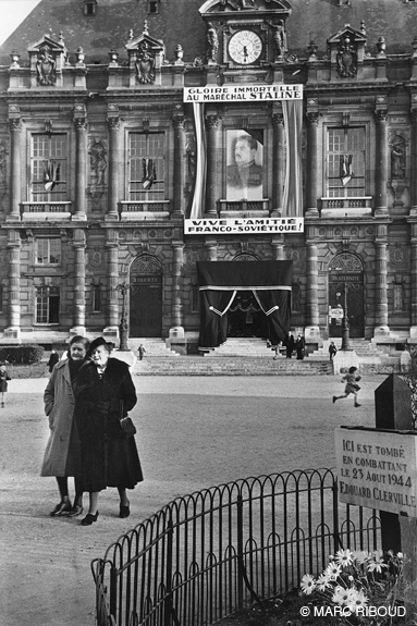 PARIS-063