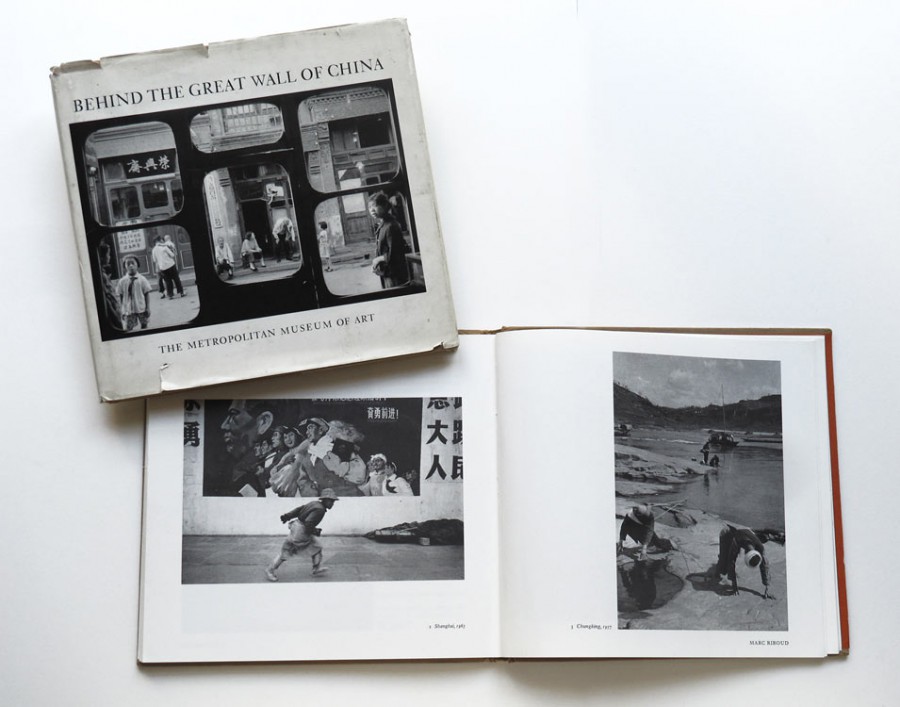 Catalogue de l'exposition collective "Behind the Great Wall of China", organisée par le Metropolitan Museum of Art de New York en 1972