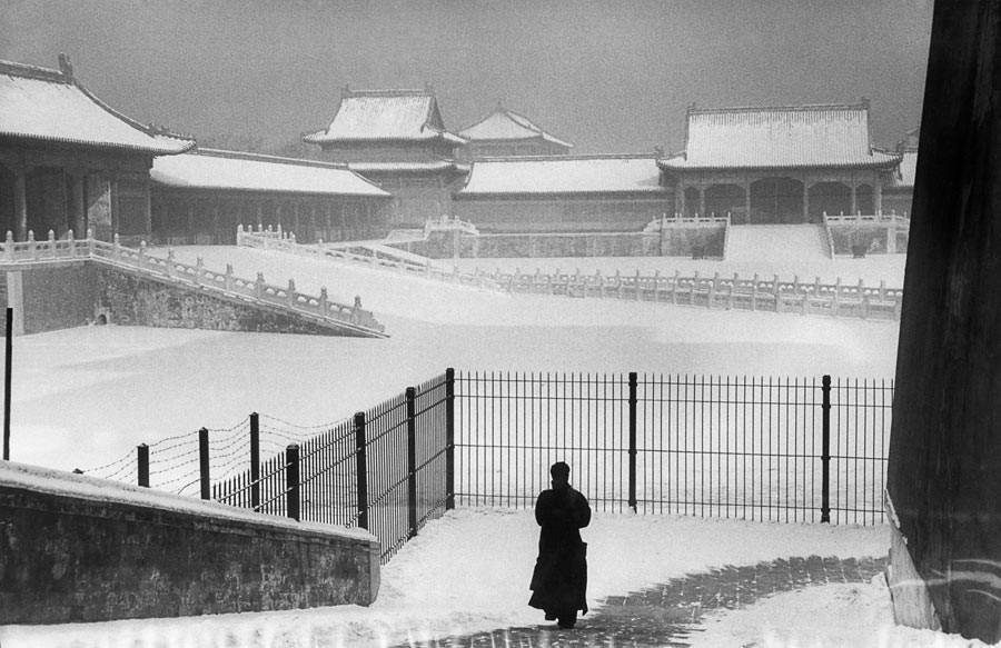 Forbidden City under the snow, Beijing, 1957