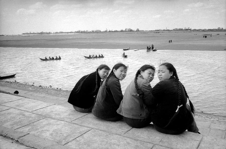 Students on the bank of the Sungari, tributary to Amur river, Harbin, 1965