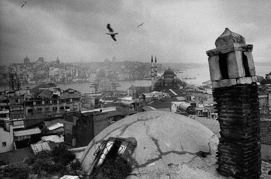 Vue sur Istanbul depuis le toit d'un vieux caravansérail, 1998