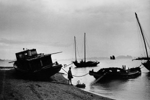 Dans la baie d'Along, 1969