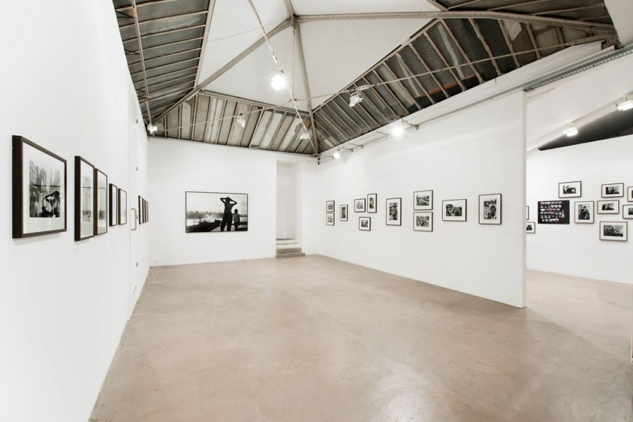 Vue de l'exposition "Cuba, 1963" à la fondation Brownstone, Paris, 2016 © Martin Argyroglo